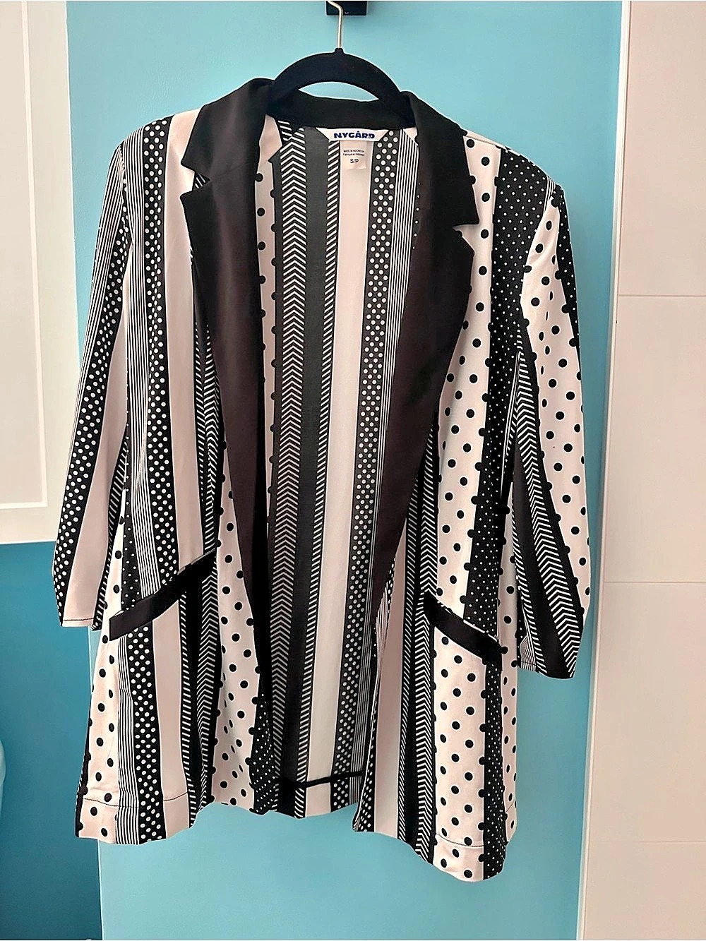 NYGÅRD Black & White Geometric Blazer Size Small Like New